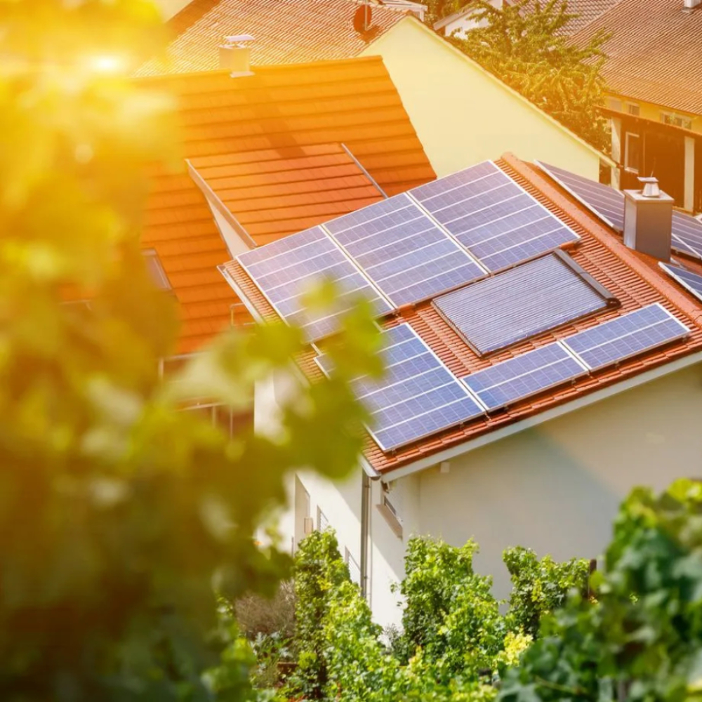 installation de panneaux solaires par Quetzal énergie renouvelables